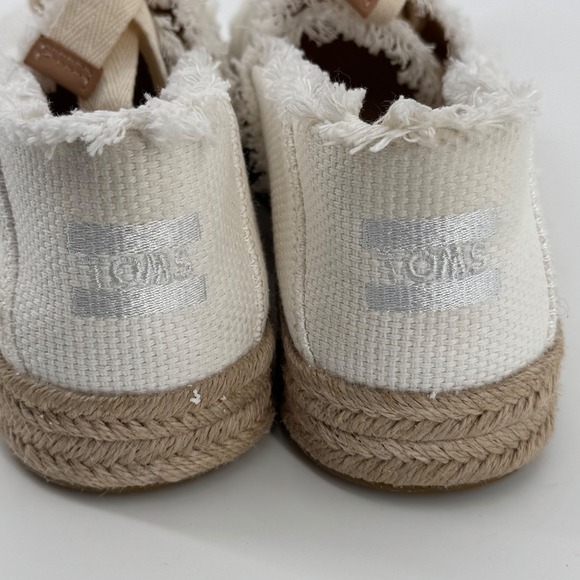 TOMS NWOT Boho Chic Carolina Lace-up White Fabric Hipster Preppy Espadrille S10 - Picture 4 of 7